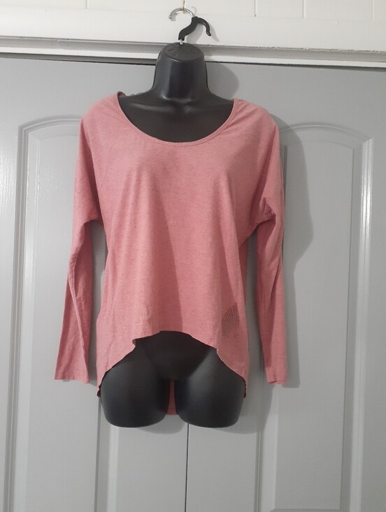 Volcom Tops - Volcom peach high low long sleeve top